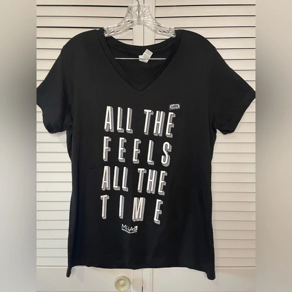 NWOT Women’s Graphic Mental Health V-Neck Tee Tshirt Black All the Feels Large - Picture 4 of 13